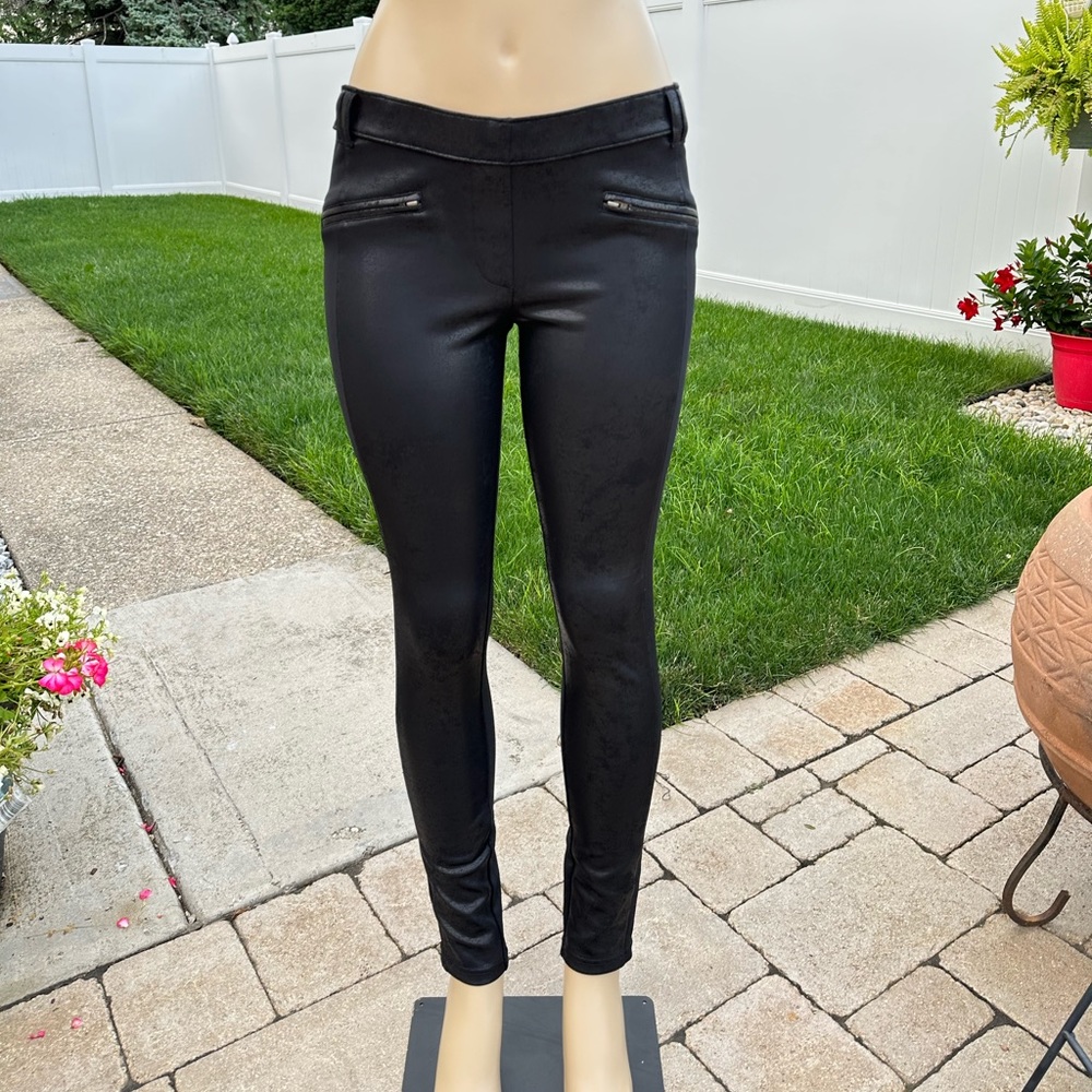 Hue black skinny pants size M